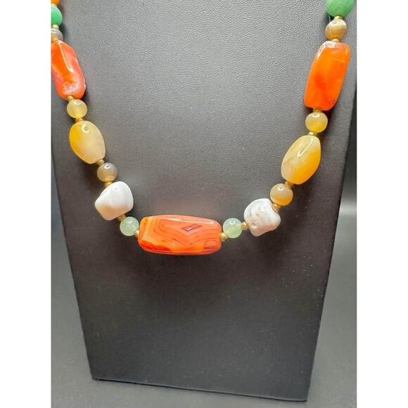 Vintage Agate Semi Precious Stone Necklace - Picture 3 of 9